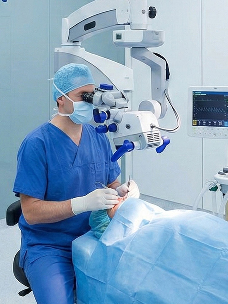 Operacije žute mrlje – vitreoretinalna hirurgija